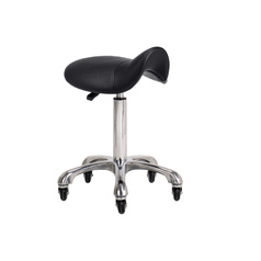 Taburete ergonómico profesional con ruedas Ian. Marca Distribarber